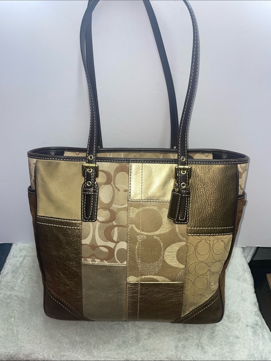 Coach Handbags - Coach ‘Hampton Holiday’ Patchwork Shoulder Tote